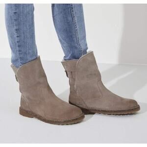 Birkenstock Uppsala Shearling Suede Leather boots in gray taupe